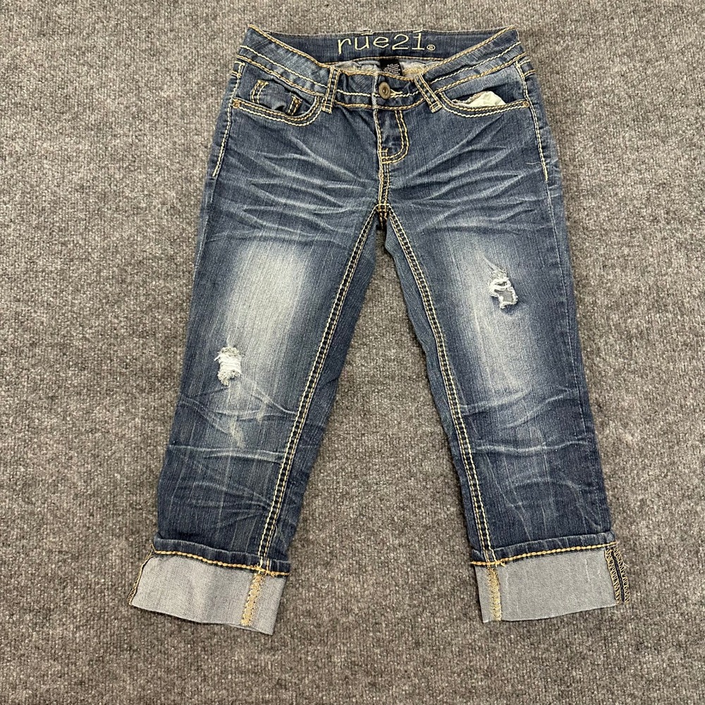rue21 Capri Jeans Womens Size 0/1 Blue Distressed Thick Stitch Cuffed Cropped